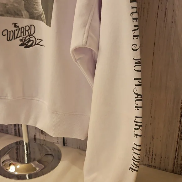 Wizard of Oz Women's Crewneck Sweater - Picture 4 of 8